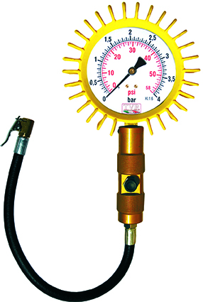 WATTS Ordeo pressure gauge with a durable yellow shock-resistant casing, flexible hose, and precision dial displaying measurements in bar and psi, featuring the TVR logo on the dial.